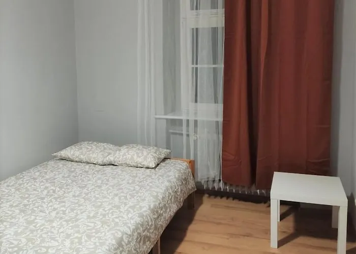 Rynek 7 * بوزنان